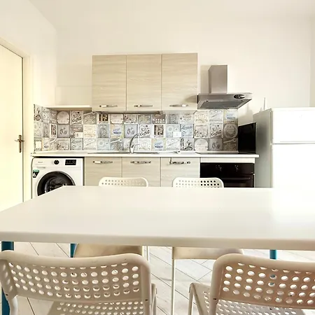 M260 - Marcelli, Comodo Bilocale Con Garage