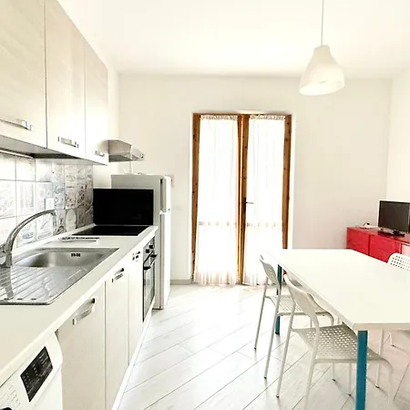 M260 - Marcelli, Comodo Bilocale Con Garage Appartement *